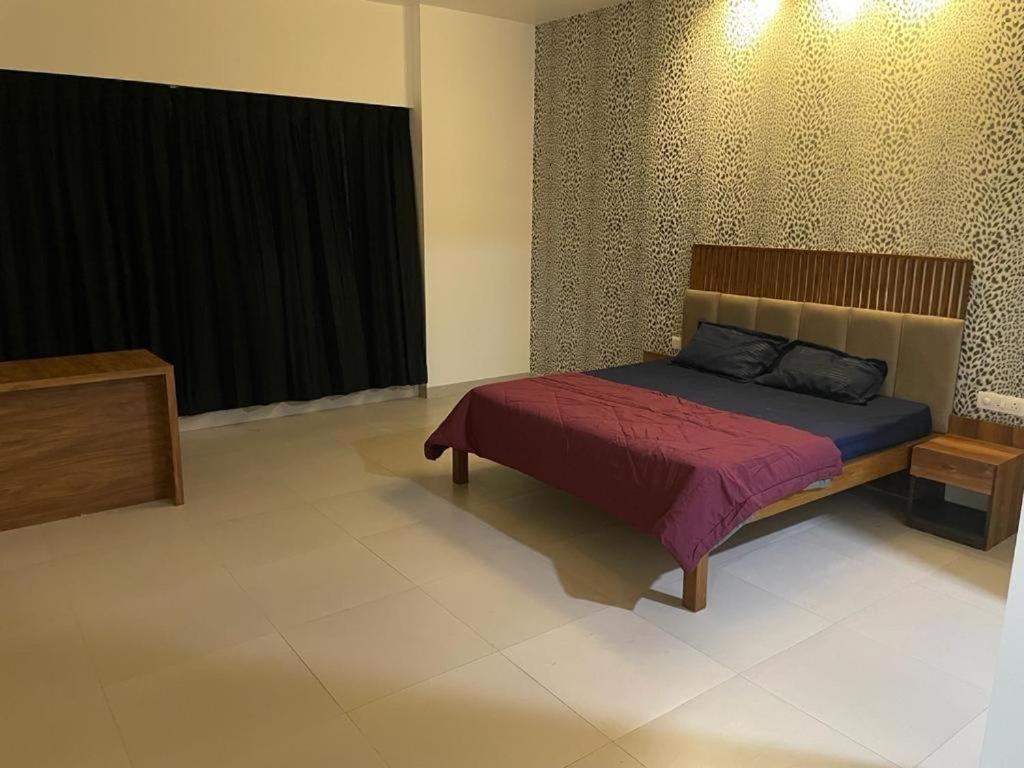 Royal Nest Premium Hotel Pune Exterior foto