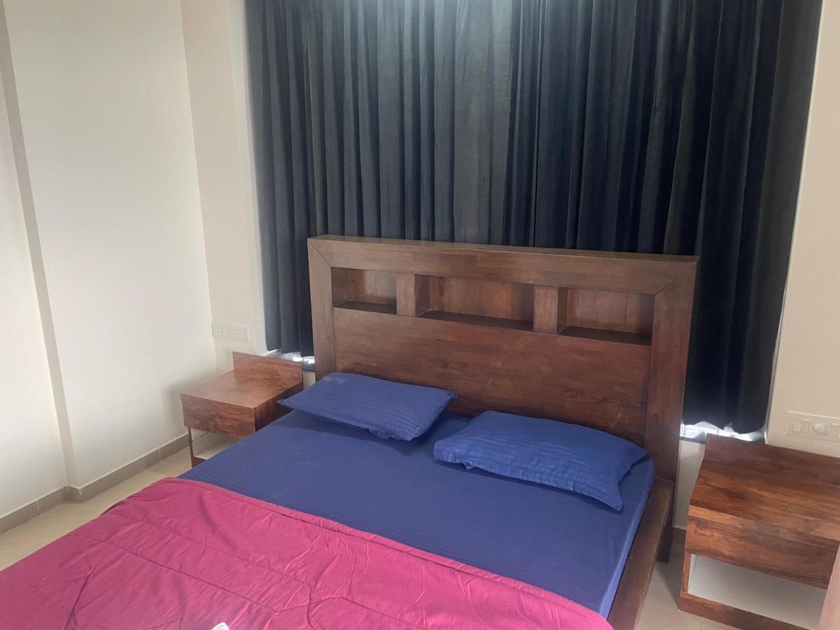 Royal Nest Premium Hotel Pune Exterior foto