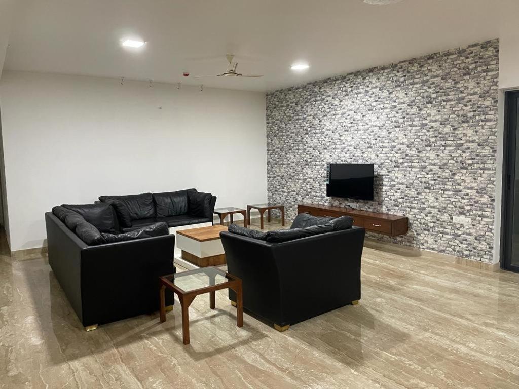 Royal Nest Premium Hotel Pune Exterior foto