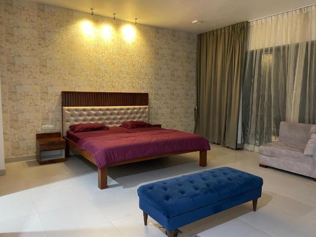 Royal Nest Premium Hotel Pune Exterior foto